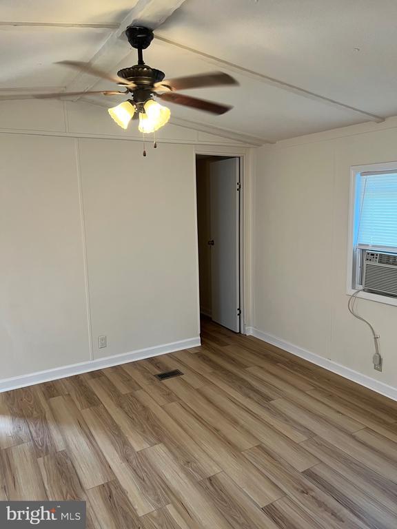 Building Photo - 122 Dugan Ct
