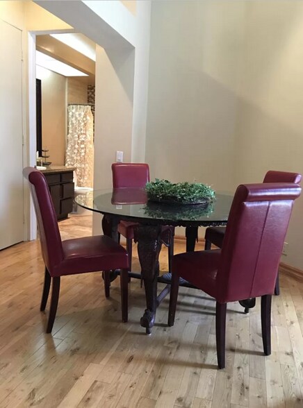 Building Photo - 5151 Balboa Blvd