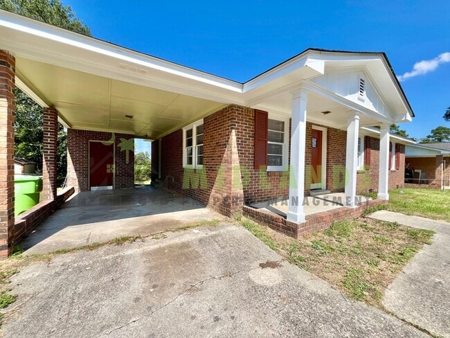 Building Photo - 1205 Faraway Dr