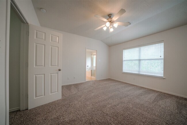Building Photo - 146 Silver Penny Dr