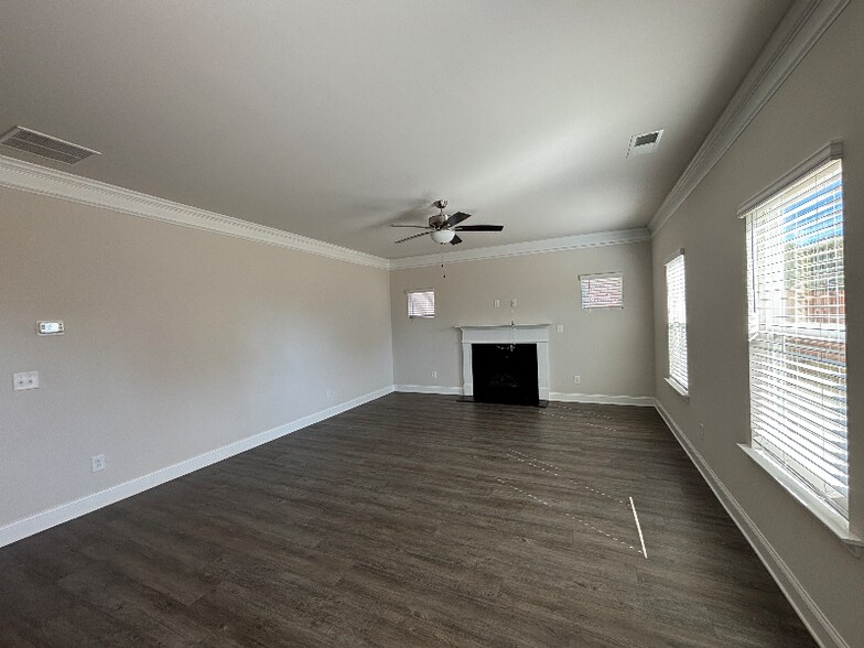 Building Photo - 5163 Woodline View Ln