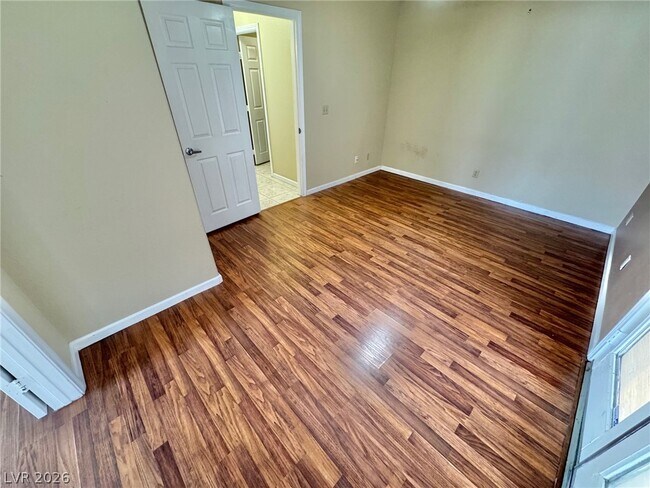 Building Photo - 8240 Tivoli Cove Dr