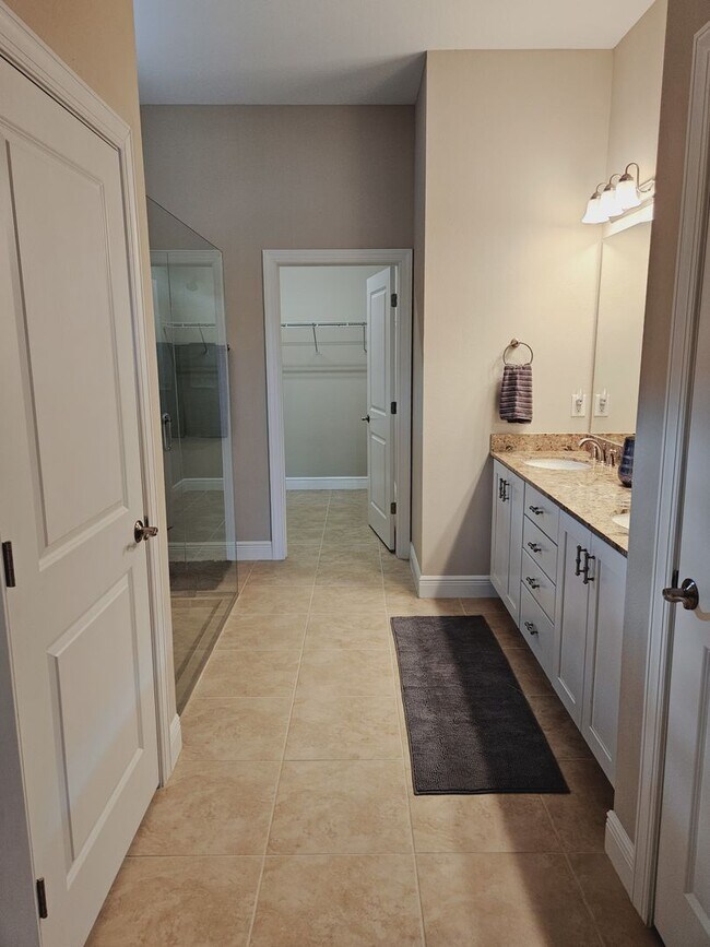 Building Photo - Seasonal Short-Term Single Family located at Sarasota National Golf Club (Social Membership) with...