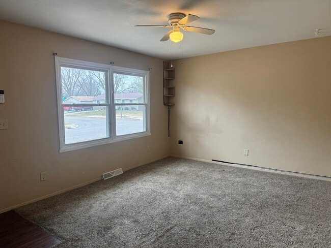 Building Photo - 1703 12th Ave