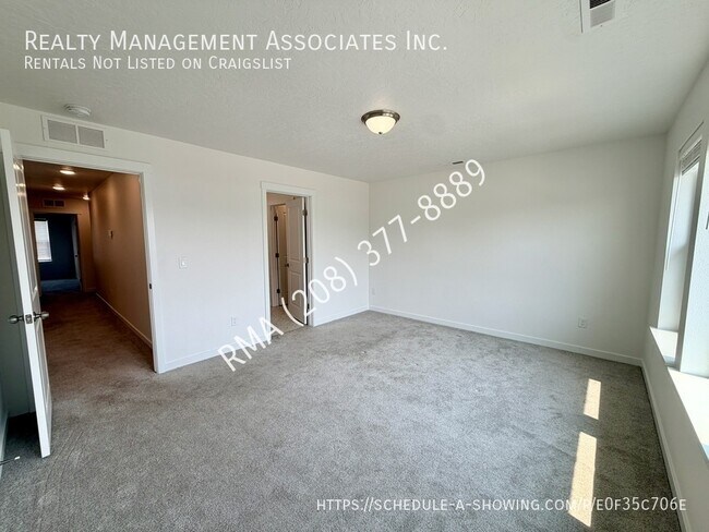 Building Photo - 4719 W Santa Fe Ln