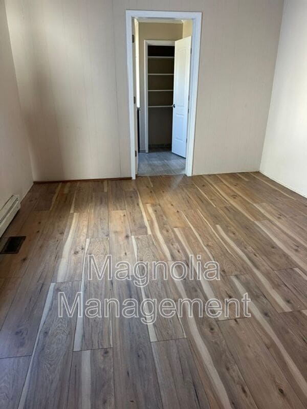 Building Photo - 329 Southall St