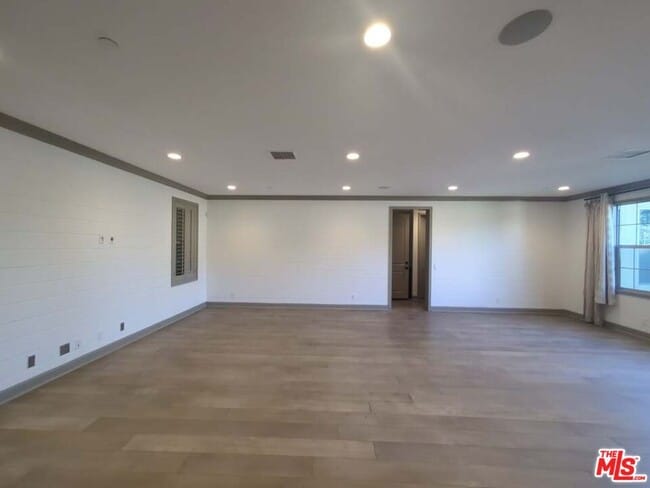 Building Photo - 16243 Cameo Ct