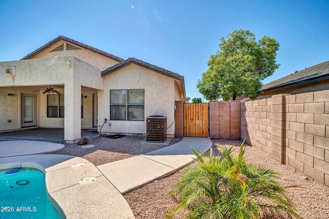 Building Photo - 6434 W Kristal Way
