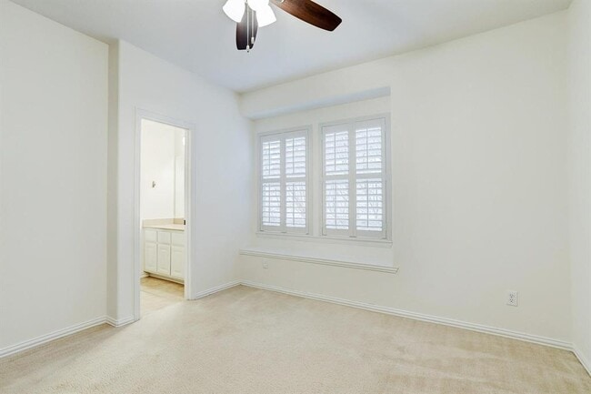 Building Photo - 62 Marquise Oaks Pl