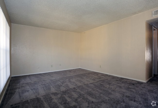 2BR,1.5BA_905sqft - Bella Oaks