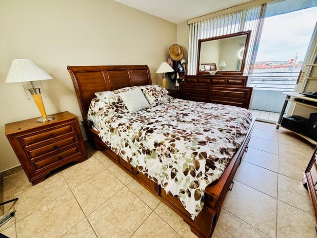 Building Photo - 8201 NW 8th St