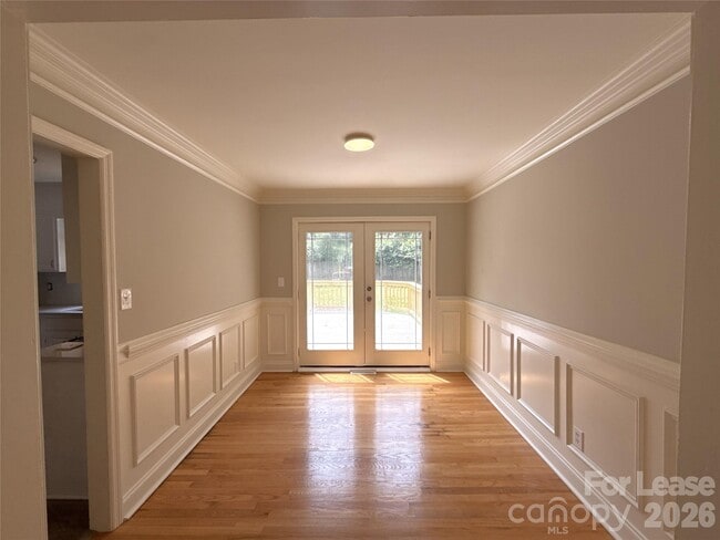 Building Photo - 7124 Starvalley Dr