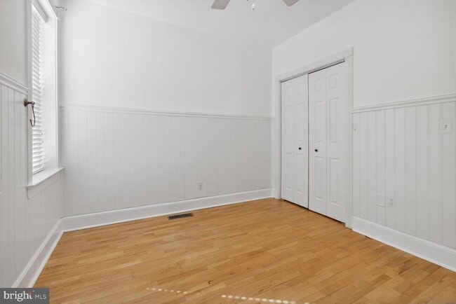 Building Photo - 443 12th St NE