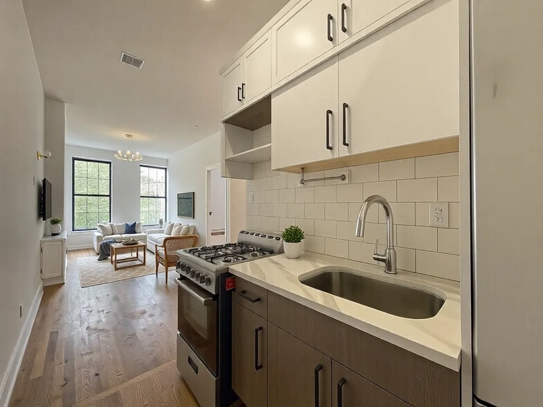Primary Photo - 1094 Bedford Ave