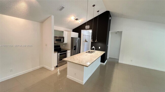 Building Photo - 15821 SW 104th Terrace