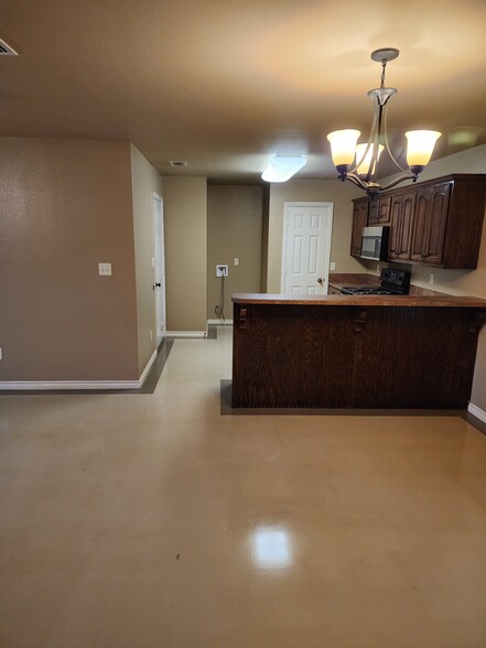 Building Photo - 13380 Country Meadow Ln