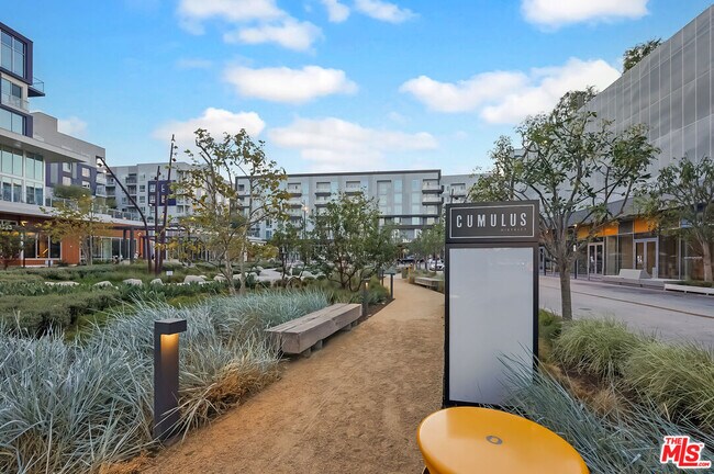 Building Photo - 2930 Spaulding Ave