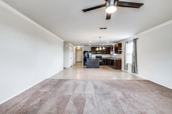 Building Photo - 369 Magma Dr