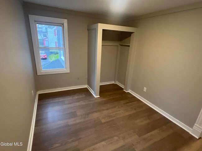 Building Photo - 9-11 Factory St