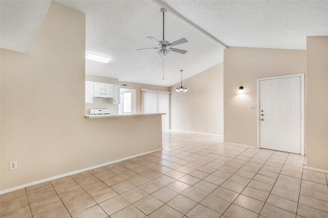 Building Photo - 17417 Ranch Country Rd