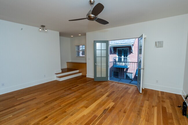 Building Photo - 3186 Parthenon Ave