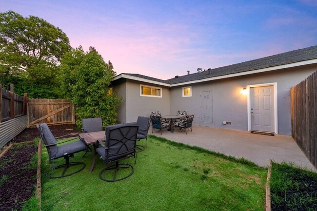 Building Photo - 5904 40th St