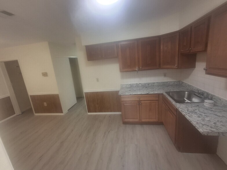 Building Photo - 2734 Ronca Blvd
