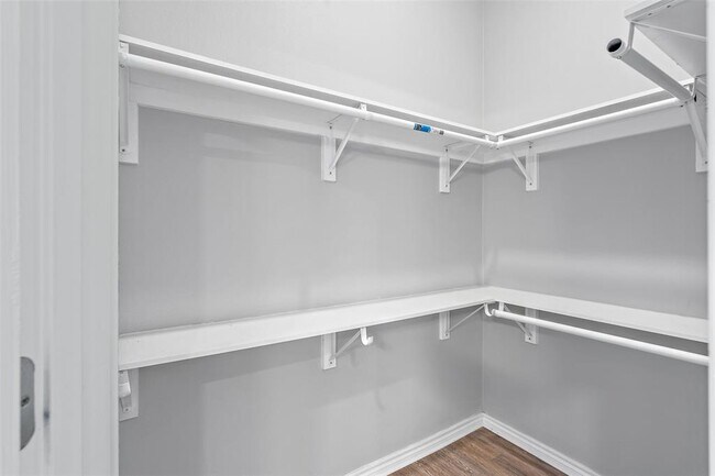 Building Photo - 1024 Daviot Dr