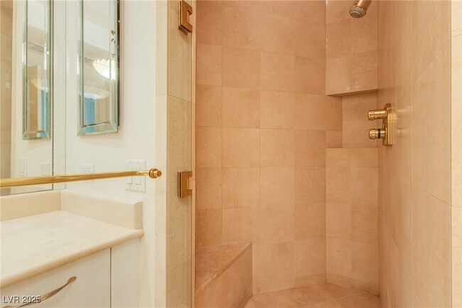 Building Photo - 2857 Paradise Rd