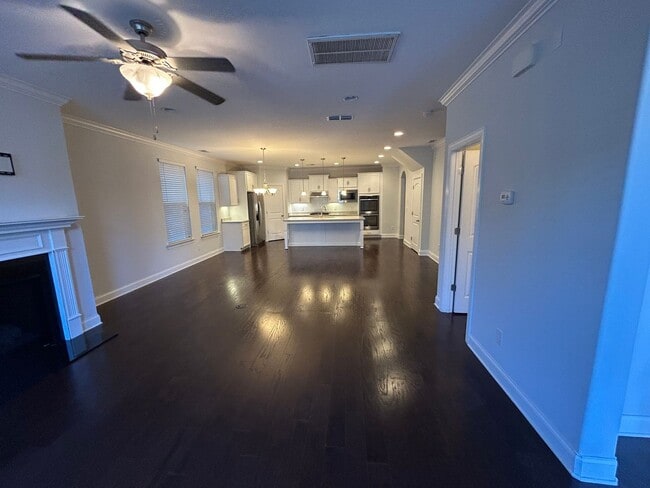 Building Photo - Low Maintenance All Brick Home!