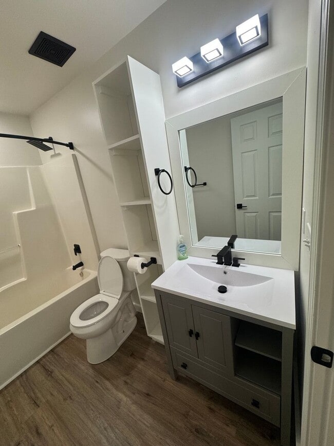 Building Photo - 4308 Shadowmoss Ct