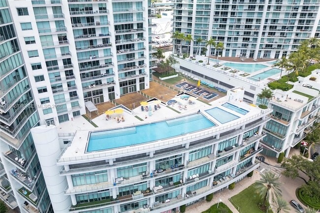 Building Photo - 92 SW 3rd St