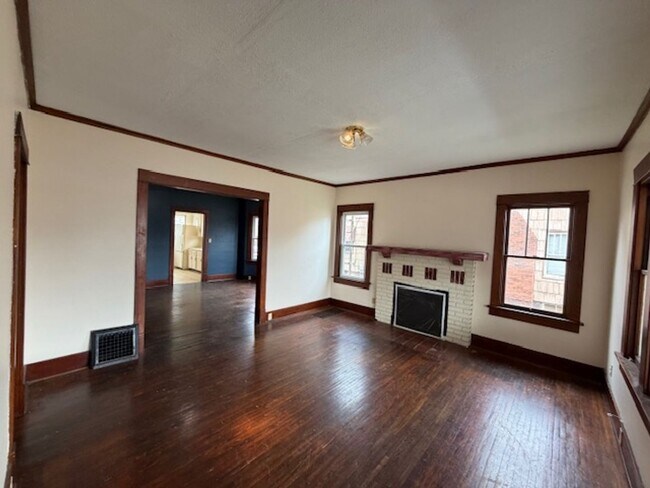 Building Photo - House for Rent in Canton