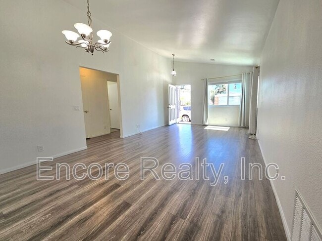 Building Photo - 2093 Waterbury Dr