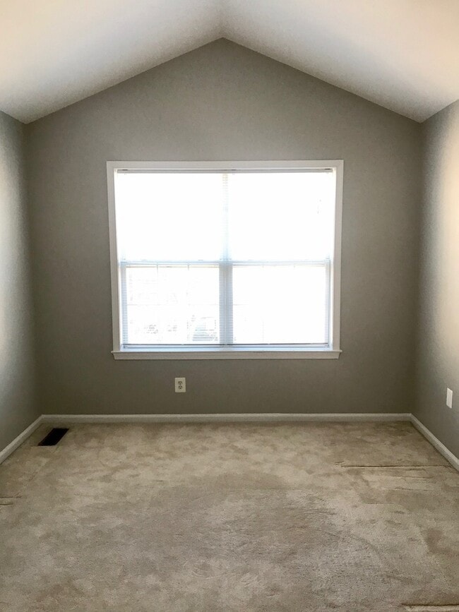 Building Photo - 4 Story Arlington Home / With Garage Parking in Stellar Location!