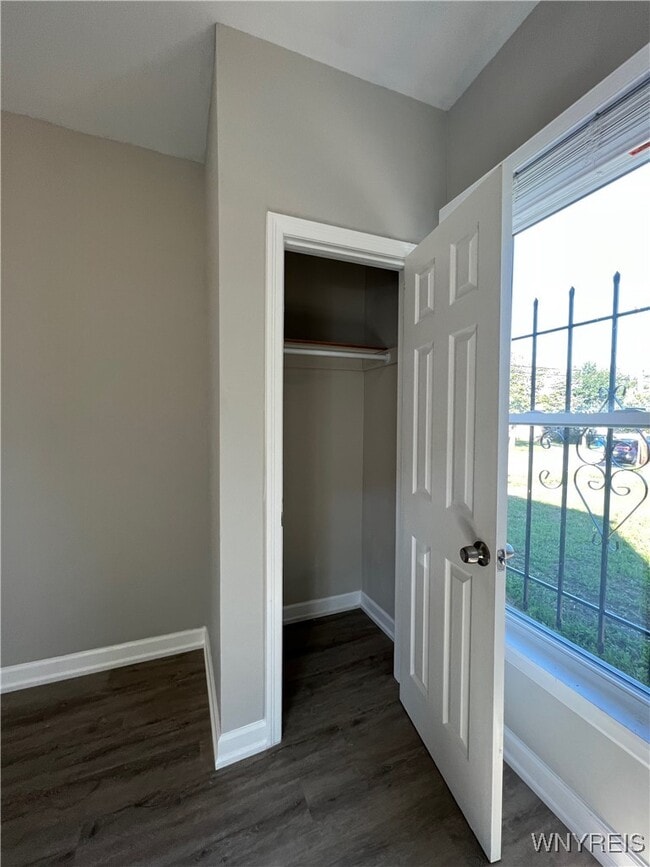 Building Photo - 355 Plymouth Ave