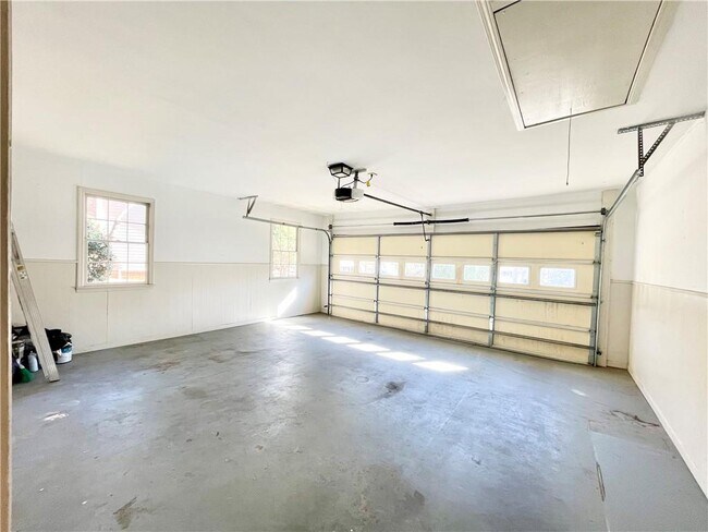 Building Photo - 2395 Brownstone Ct NE