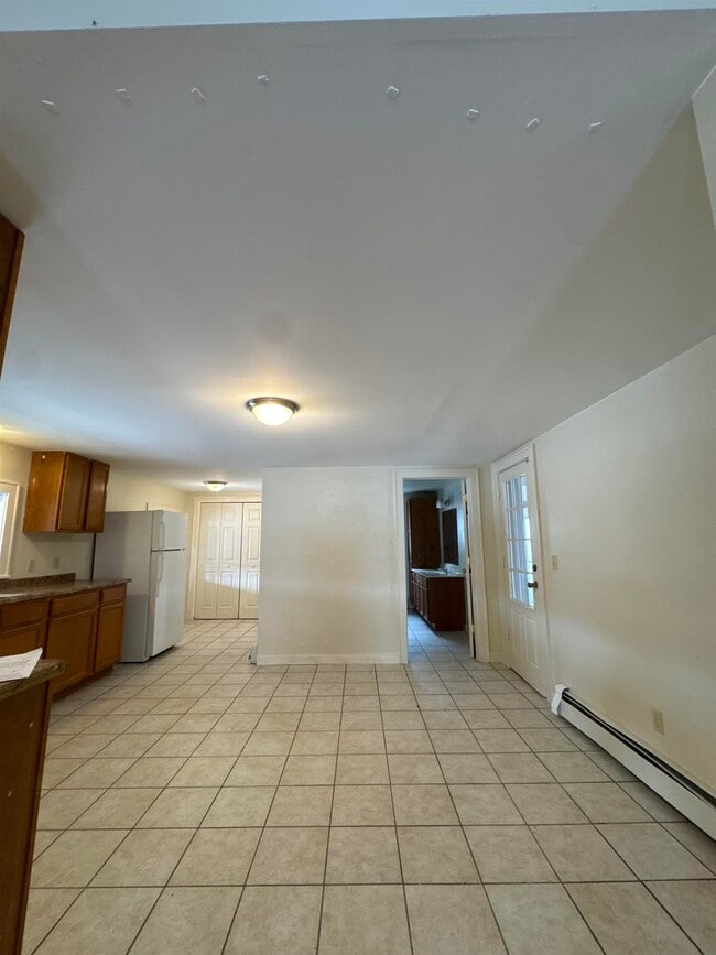 Building Photo - 49 Summer St