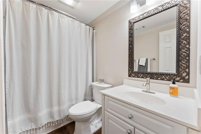 Building Photo - 6005 Oakbury Ln