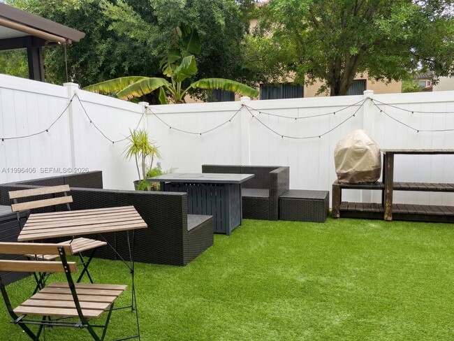 Building Photo - 8869 W 35th Ave