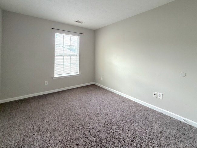 Building Photo - 3845 Grovemont Pl