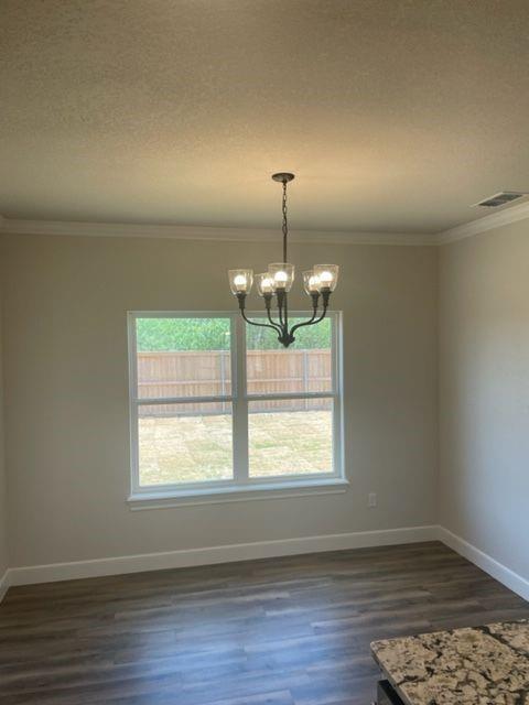 Building Photo - 6950 Phoenix Dr
