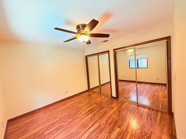 Building Photo - Great Single-Level Cayucos Apartment with One Car Parking Space