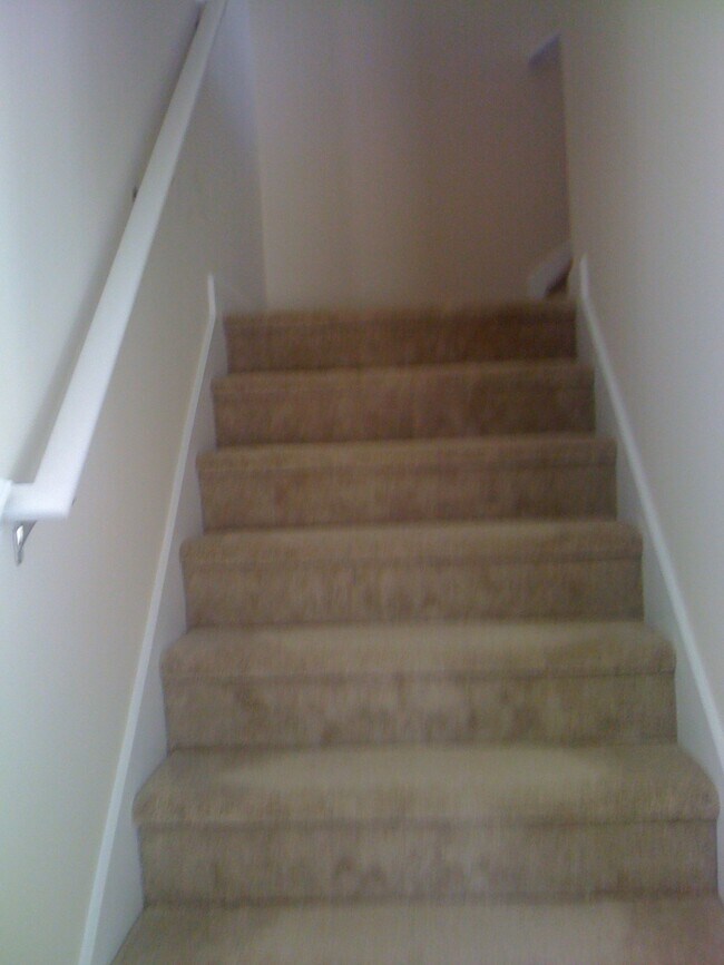 Building Photo - 117 Magnolia Dr