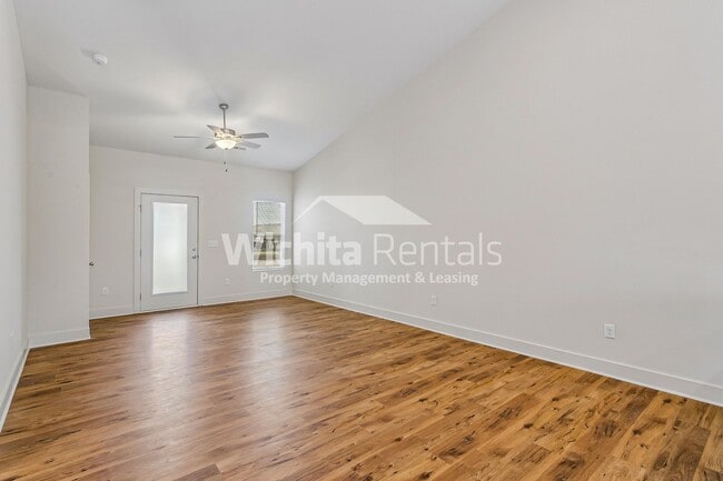 Building Photo - 12868-12868 W Wheatland Ct