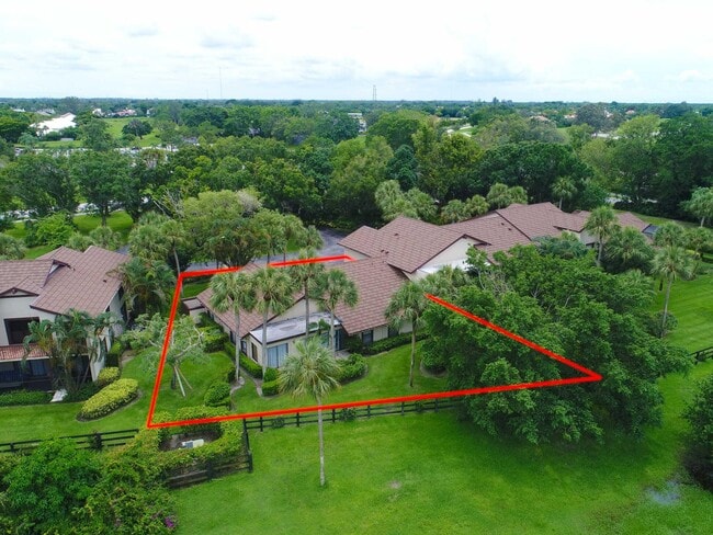 Building Photo - 11397 Pond View Dr