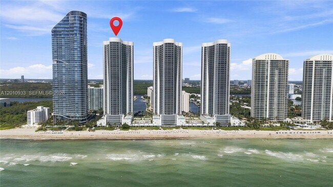 Building Photo - 15811 Collins Ave