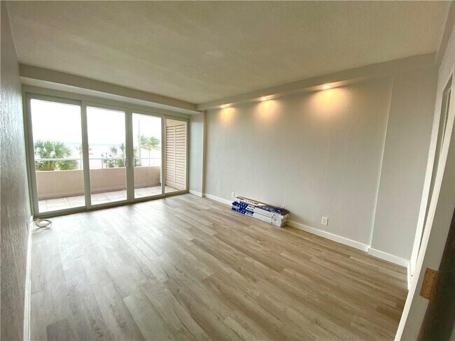 Building Photo - 345 N Fort Lauderdale Beach Blvd