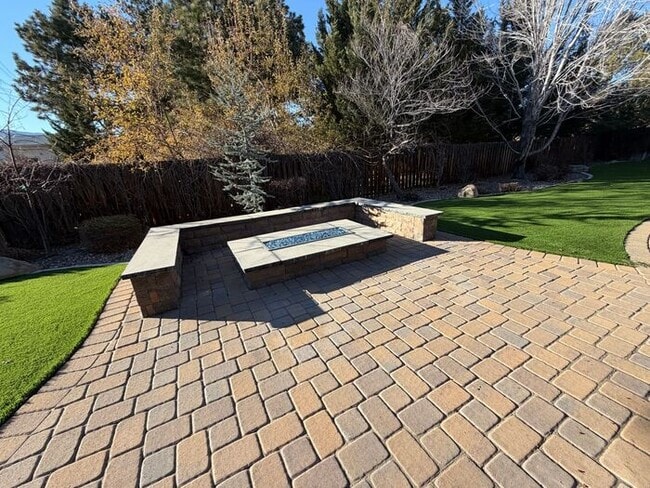 Building Photo - 1199 Manzanita Ln