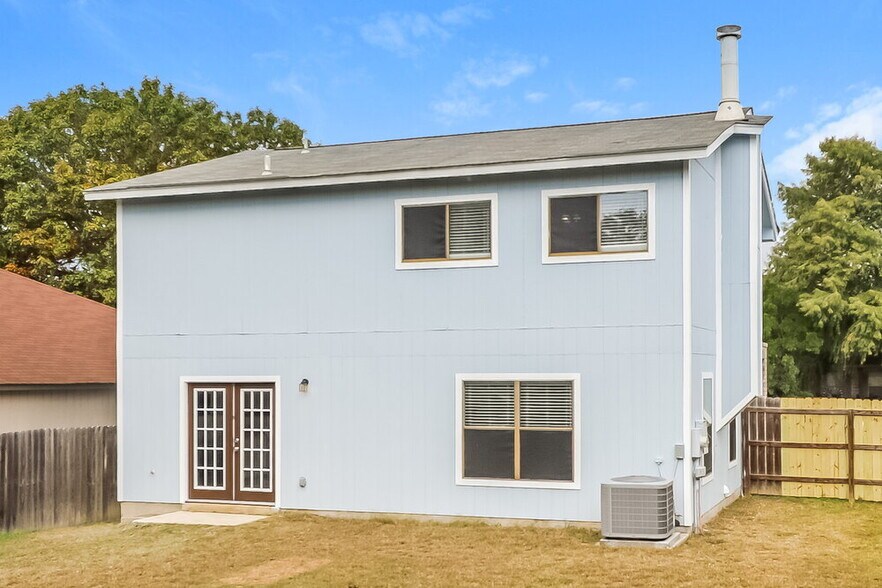 Building Photo - 10478 Tippecanoe